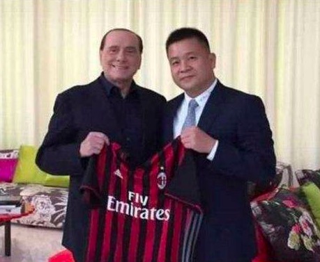 ”“这也改变了我本场比赛的战术，我告诉卡尔斯多普千万不要在面对马鲁西奇时往前扑，这会给佩德罗跑向空当的机会，他在这方面表现非常出色。